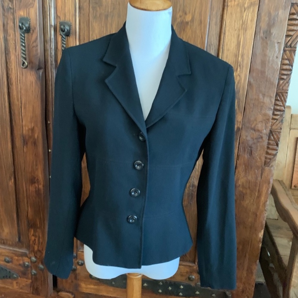 Classic black blazer kenar petites
